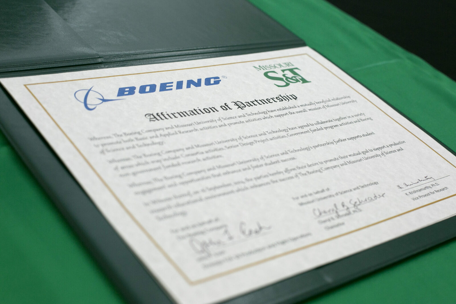 Missouri S&T and Boeing formalized a master research agreement on Tuesday, Sept. 16, 2014. Sam O'Keefe/Missouri S&T