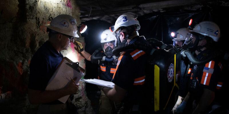 S&T team competes against professionals in mine rescue competition