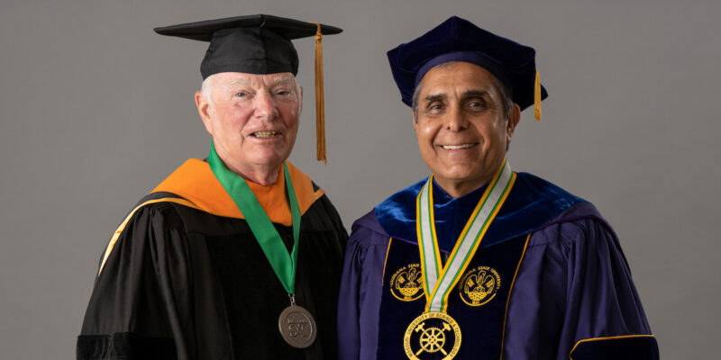Wayne Laufer receives honorary degree from S&T