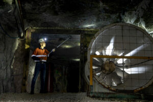 Dr. Guang Xu tests the ventilation in the Missouri S&T Experimental Mine. Photo by Tom Wagner/Missouri S&T.
