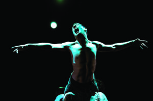 Dracula performance by PUSH Physical Theatre