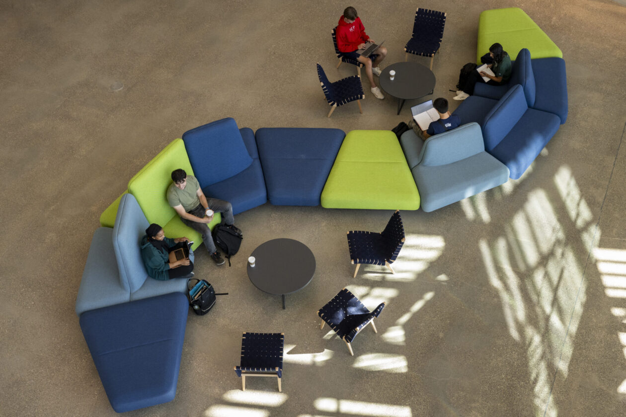 Students work in S&T's Innovation Lab.