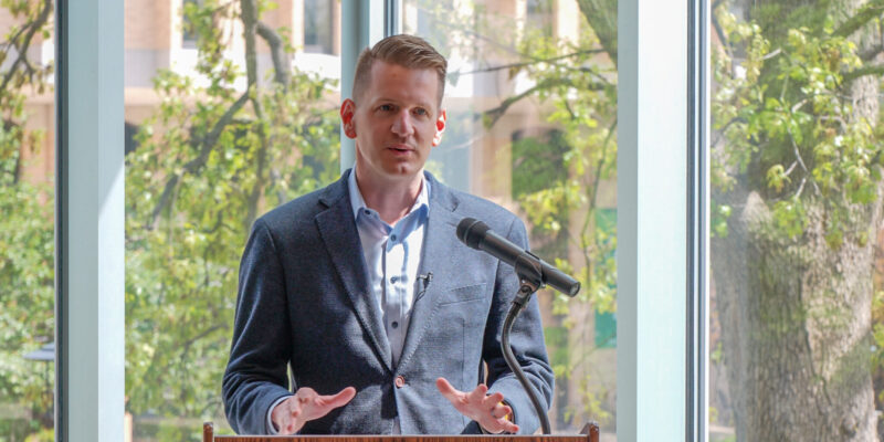 KUKA Robotics president returns to Rolla for lab dedication
