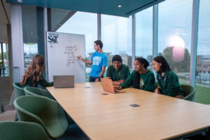 Missouri S&T students study in the university’s Innovation Lab. Photo by Sam Wright/Missouri S&T.