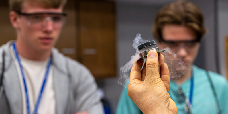 S&T alumnus Gene Gowins establishes $2.1 million permanent endowment for physics students