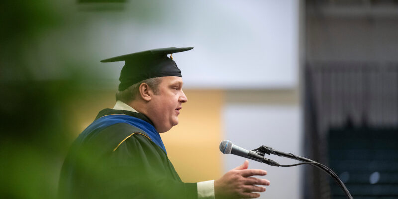 Jung tells S&T Ph.D. and master’s grads the key to career success