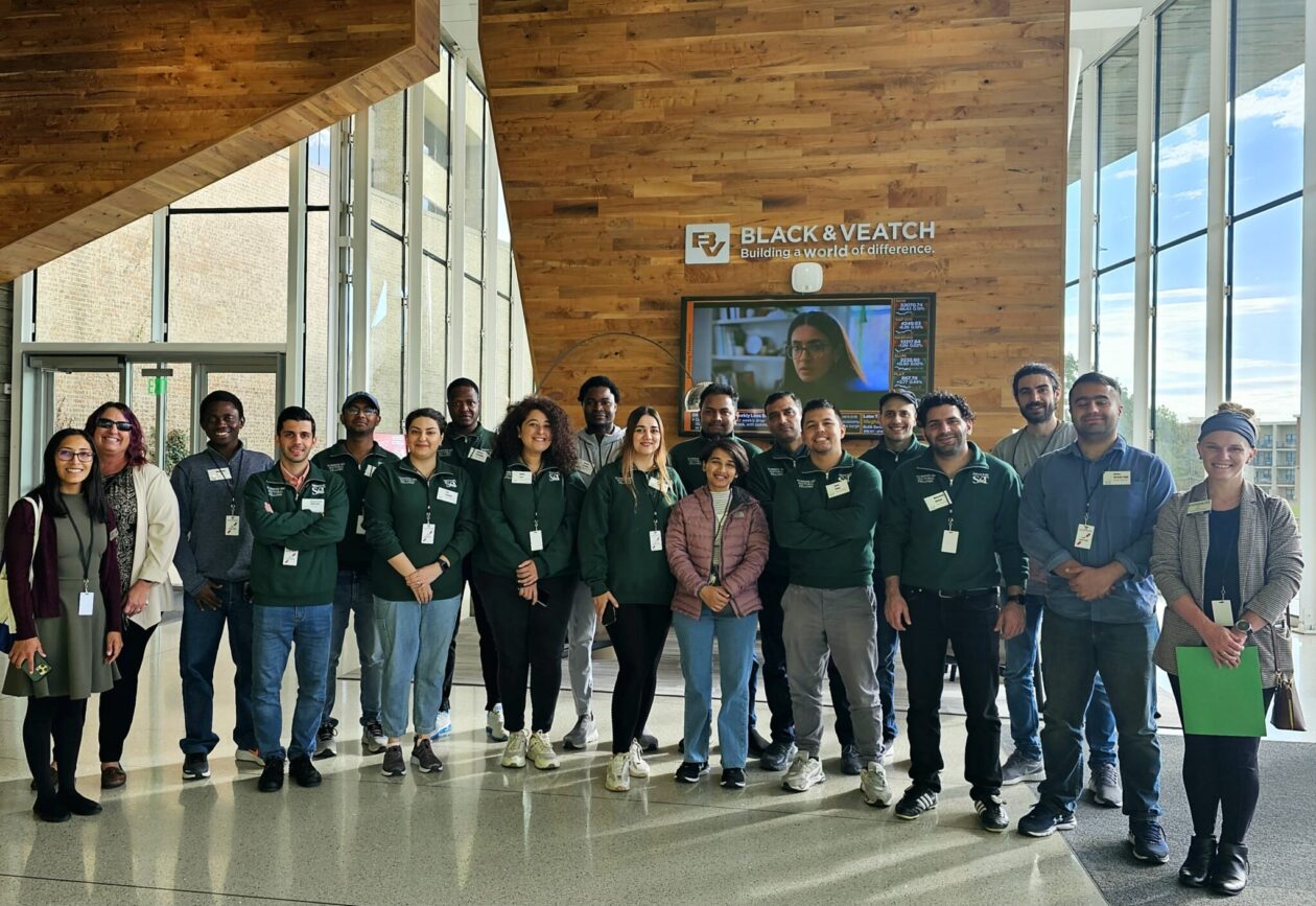Students in S&T’s Kummer I&E Fellows Program often visit companies across Missouri to network and get a real-world look at industry. Pictured here are I&E Fellows visiting Black & Veatch in Kansas City.