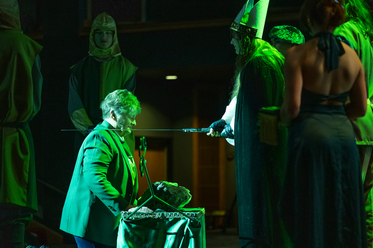 Sue Simmons knighted at 2025 St. Pat's coronation