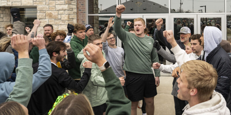 A shot above the rest: Owen Fraser wins national title, keeps 4.0 GPA